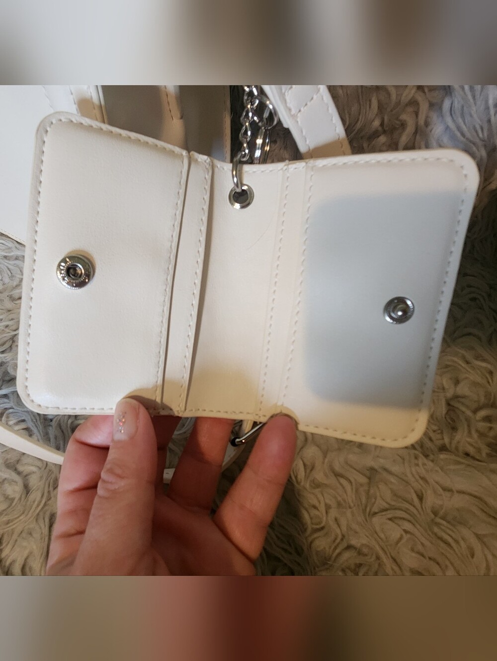 Steve Madden Bevelyn Purse- NWT- White Bag With Black Scarf - Picture 4 of 8